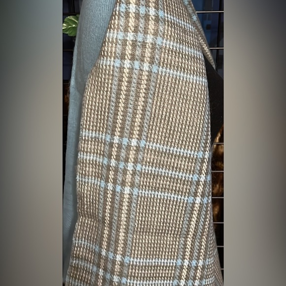 New Code22 One Size Oversized 30” x 84” Light Blue & Grey Plaid Wrap Shawl - Picture 6 of 11